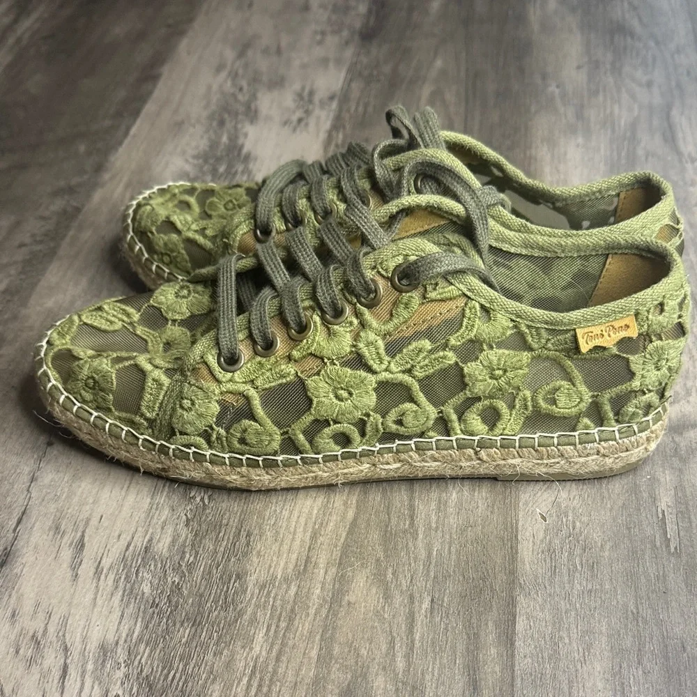 Toni Pons Far Espadrille Khaki Green Lace Shoe